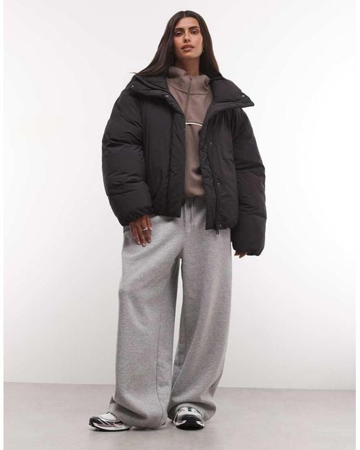 Weekday Hoogsluitende Oversized Pufferjas in het Black
