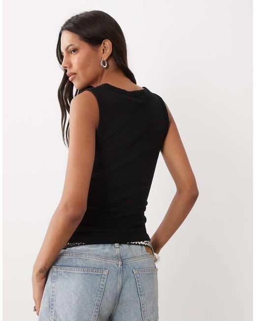New Look Black V-neck Tank Top