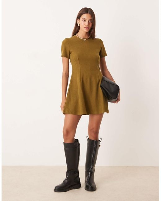 ASOS Green – superweiches, kurzärmliges und ausgestelltes minikleid