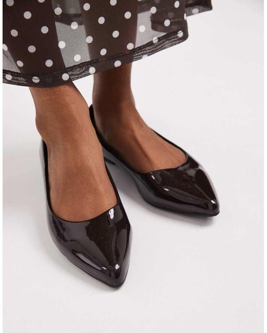 New Look Black Pointed Patent Faux Leather Ballet Flats