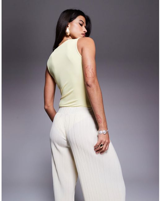 ASOS Yellow – ärmelloser polyamid-body