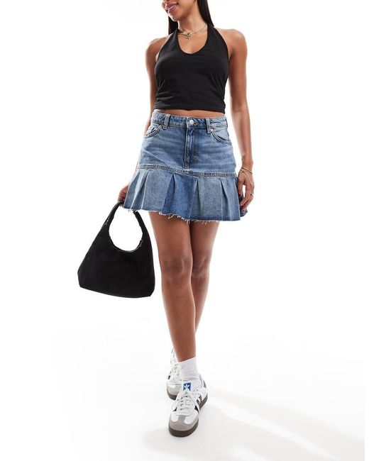 Monki Denim Minirok Met Plooien in het Blue