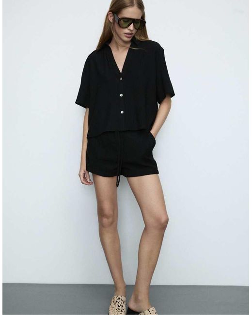 Stradivarius Black Button-Up Flowing Shirt
