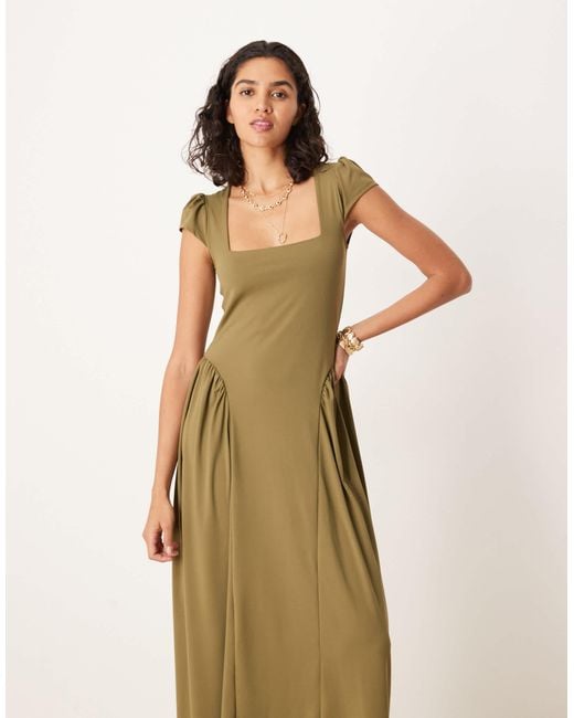 ASOS Natural – maxikleid mit eckigem ausschnitt und angeschnittenen ärmeln