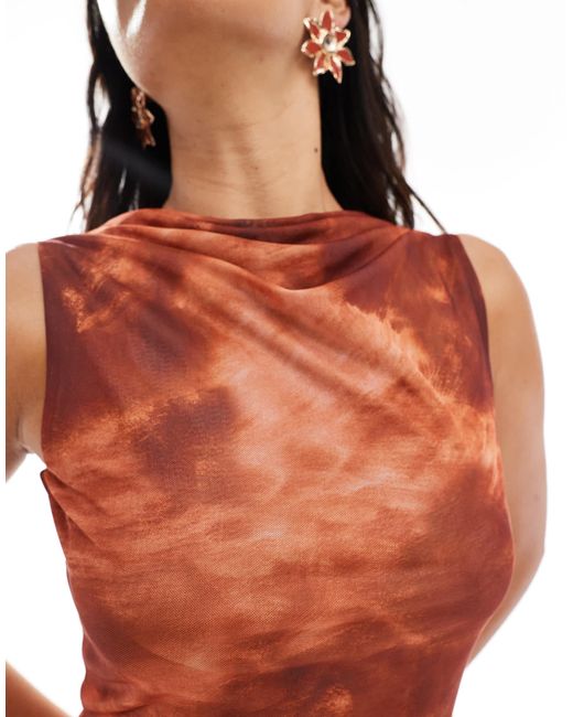 4th & Reckless Red – hochgeschlossenes, drapiertes maxikleid