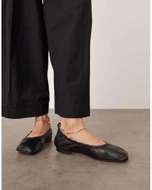 ARRANGE Black Edie Premium Leather Ballet Flats With Chain