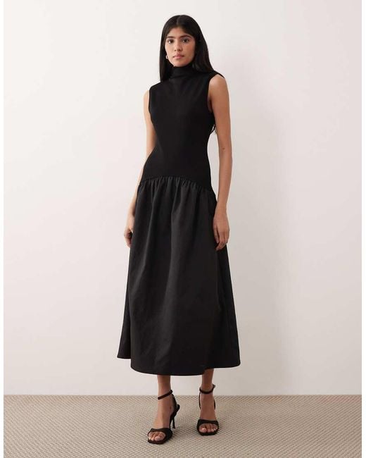 Pretty Lavish Black Dropped Waist Sleeveless Midaxi Dress