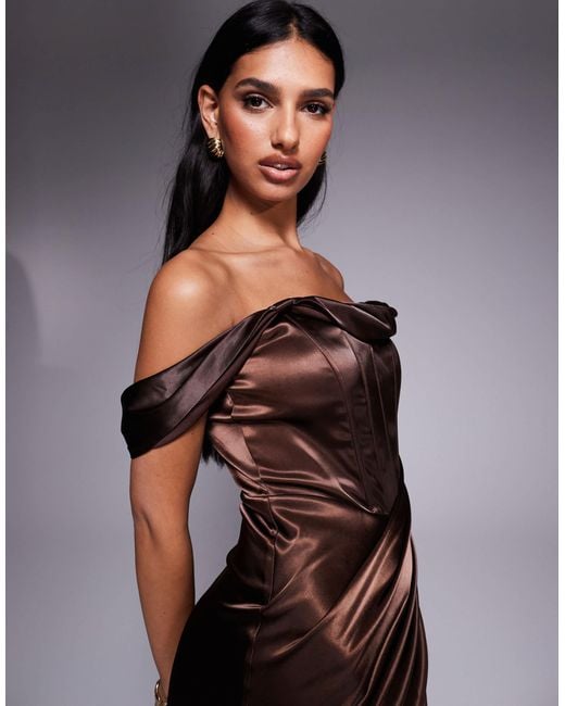 TFNC London Brown – satin-maxikleid