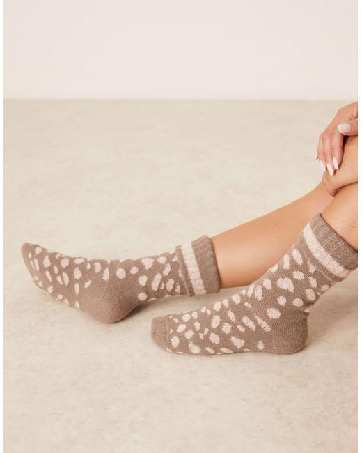 ASOS Natural – flauschige wollsocken