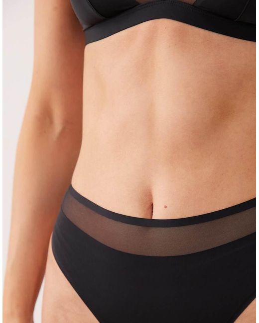Ella di ASOS in Black