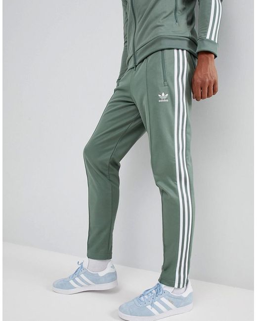 Beckenbauer - Joggers verdi DH5818 di Adidas Originals in Green da Uomo