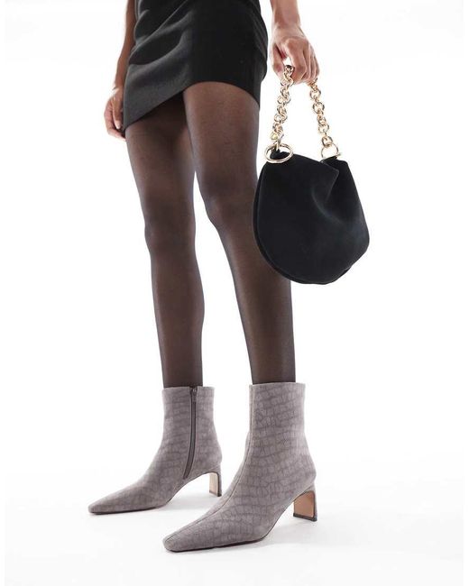 Schuh Gray Bethal Pointed Toe Kitten Heel Boots