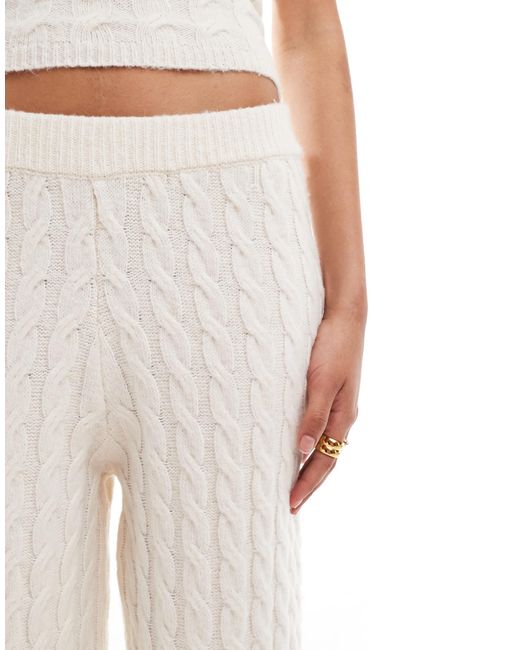 4th & Reckless White – strickhose