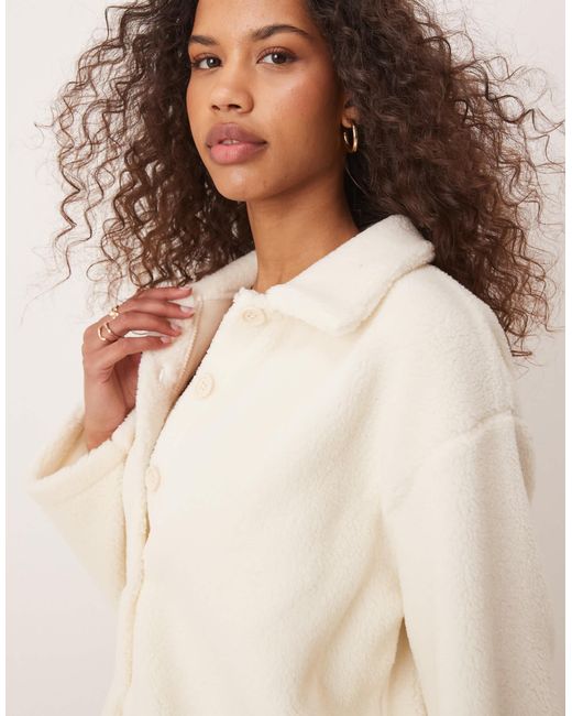ASOS Natural – langärmlige strickjacke aus teddyfell