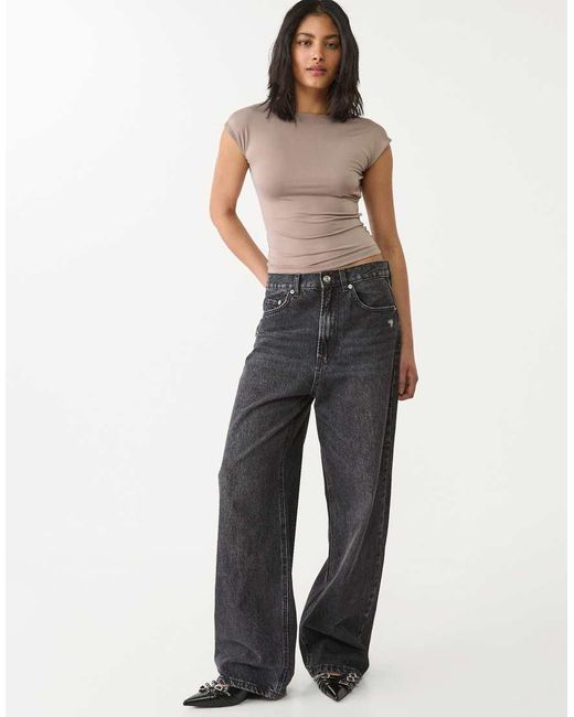Stradivarius T-Shirt Met Open Achterkant in het Gray