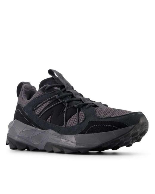 Tektrel di New Balance in Black