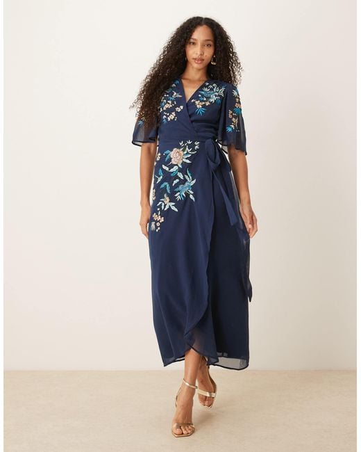 green emerald velvet dress The Fleur – HOPE & IVY main image 1