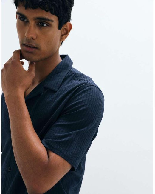 Mango Blue Regular Fit Short Sleeve Striped Shirt for men