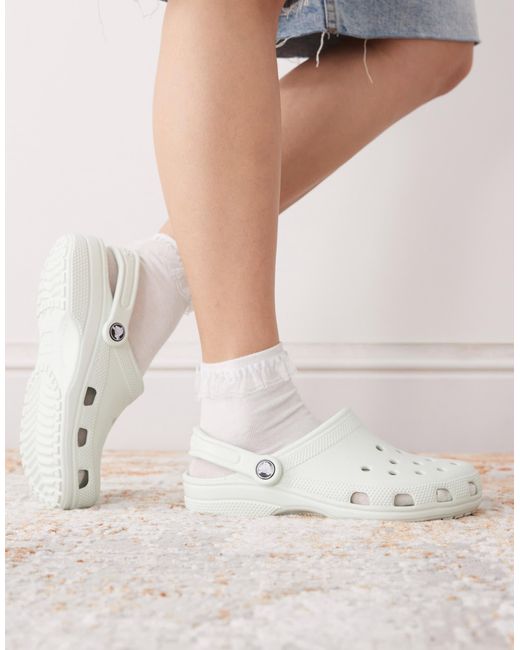CROCSTM Natural Classic Clog
