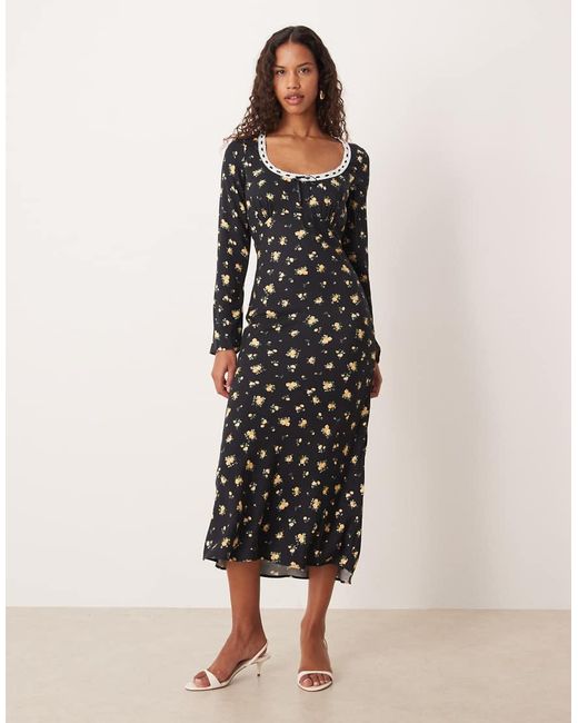 Nobody's Child Natural Naples Lace Trim Long Sleeved Maxi Dress