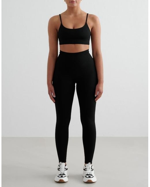 Aim'n Black Shape Seamless Strap Bra