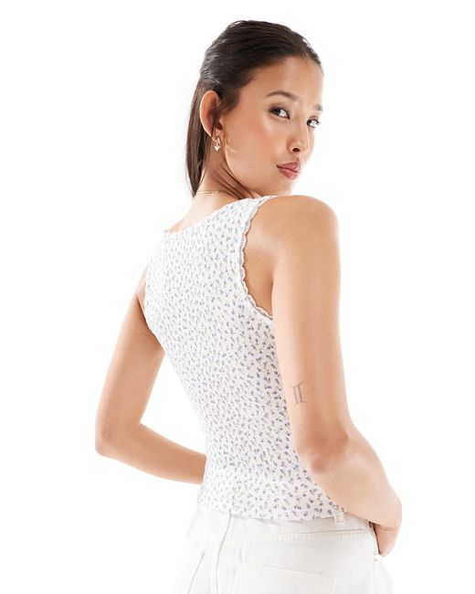 Débardeur en maille pointelle à petites fleurs avec bords en dentelle Miss Selfridge en coloris White