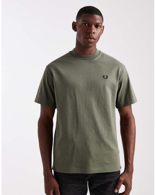 Fred Perry Green Relaxed T-shirt for men