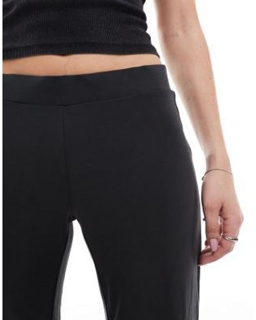 Pantalon ample au toucher - anthracite Monki en coloris Black