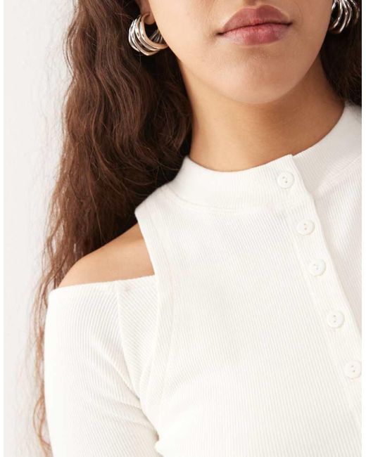 Top Abotonado Con Diseño De Doble Capa Con Aberturas De -Blanco ASOS de color Gray