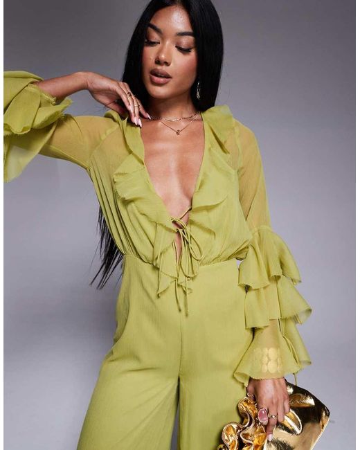ASOS Jumpsuit Met Lange Mouwen, Ruches En Strikdetail in het Metallic