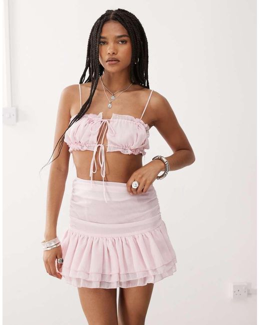 Amy Lynn Gerimpelde Cropped Top Van Co-Ord Set Met Camibandjes En Strikdetail in het Pink