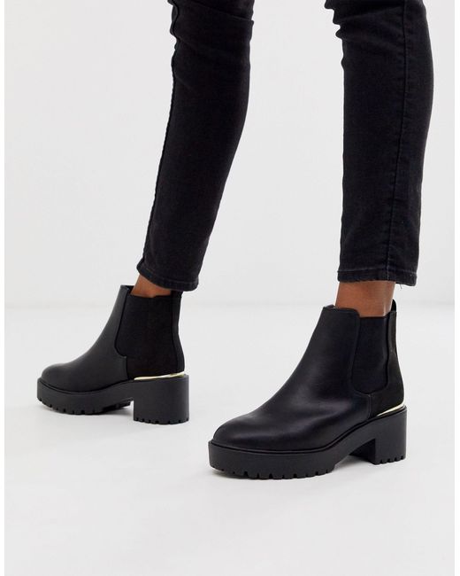 New Look Metal Chunky Heeled in Black |