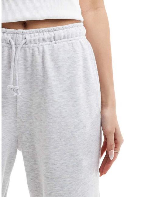 Pull&Bear Joggingbroek Met Wijde Pijpen in het White