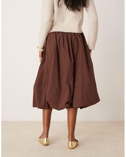 Jupe mi-longue coupe bouffante ASOS en coloris Natural