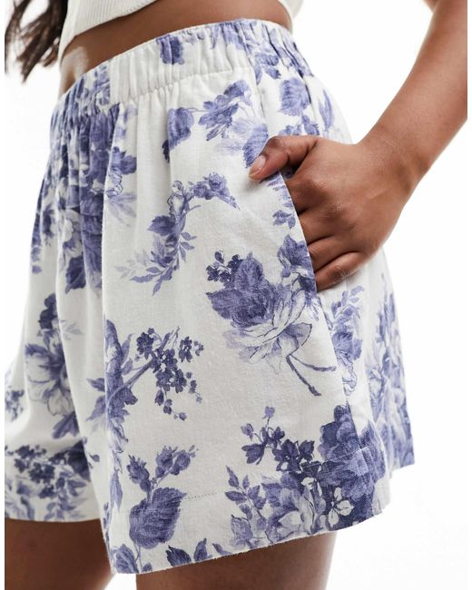 Short en lin mélangé à imprimé fleurs - et bleu Abercrombie & Fitch en coloris Blue