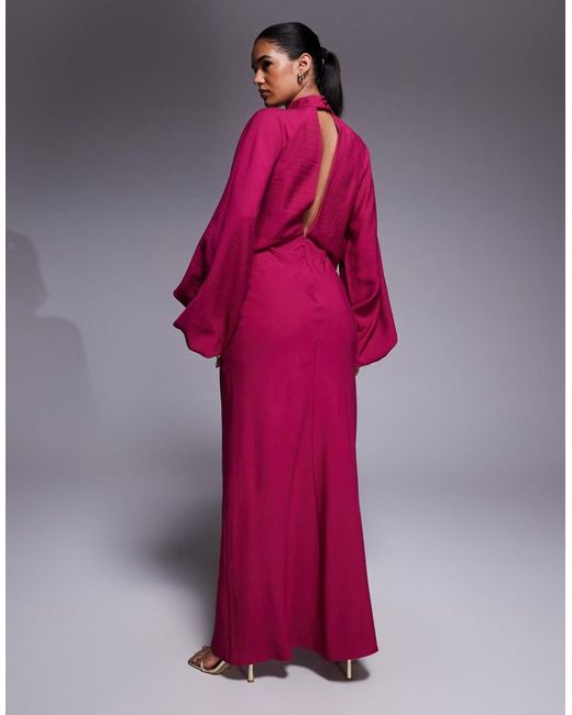 Vestito Lungo Accollato Color Lampone Con Maniche A Campana E Scollo Profondo di ASOS in Pink