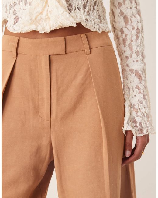 ASOS Natural – elegante longline-city-shorts aus leinenimitat