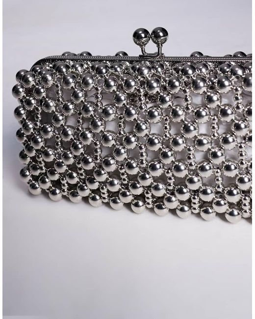 Pochette A Mano Metallizzata Squadrata Con Perline di ASOS in Purple