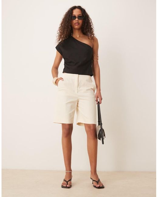 Pantalones Cortos De Sastre De Tejido Efecto Lino De -Neutro Mango de color Natural