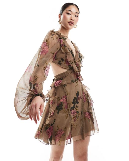 Robe patineuse courte à volants et fleurs avec manches longues, empiècements en dentelle et découpes - kaki ASOS en coloris Brown