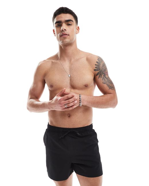 Pull&Bear Textured Swim Shorts With Pockets for men