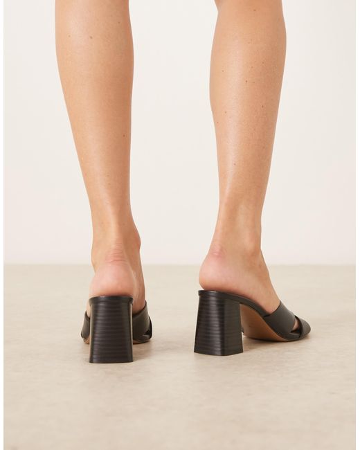 Mango Black – klassische ledersandaletten mit blockabsatz