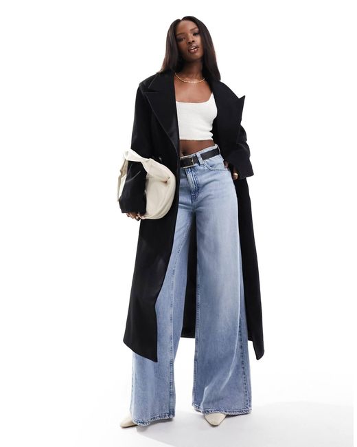 Manteau long ajuste NA KD en coloris Bleu Lyst
