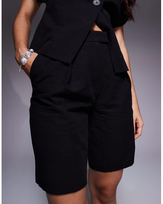 ASOS Black – elegante longline-city-shorts aus leinenimitat