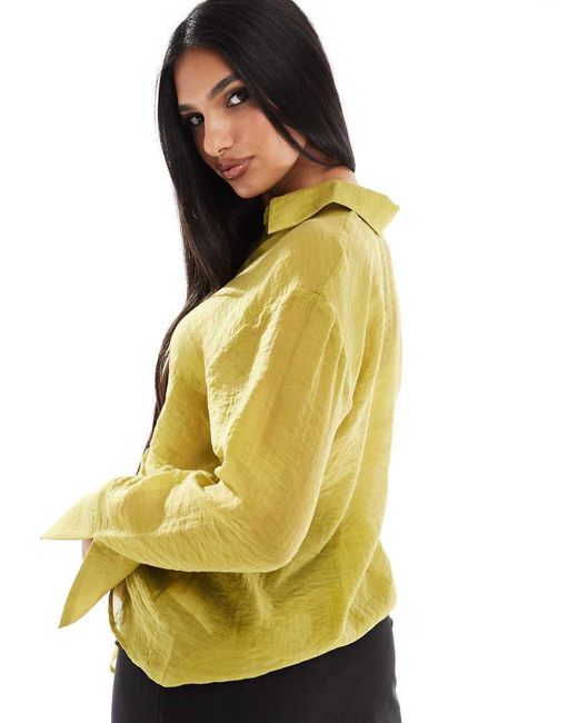 River Island Overhemd Met Gedraaide Voorkant Met Knoopsluiting in het Yellow