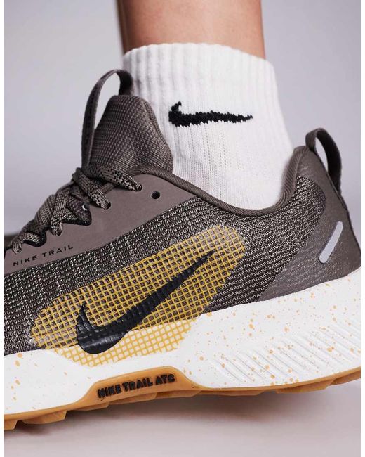 Nike Brown Juniper Trail 3 Trainers