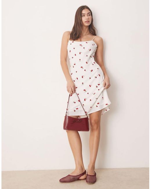 Abercrombie & Fitch Slipdress Tot Op De Knie Met Camibandjes in het Natural