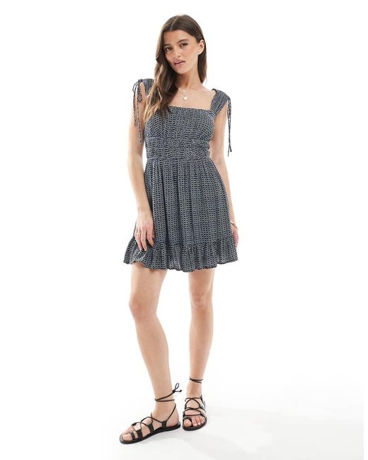 Stradivarius Swingjurk Met Ruches in het Blue