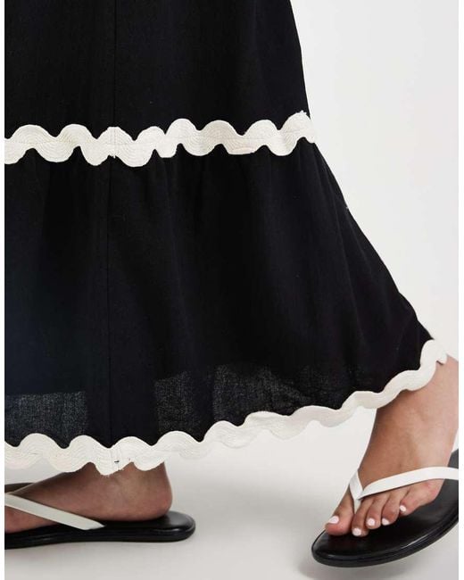 Vero Moda White Full Tiered Maxi Skirt Co-ord With Contrast Scallop Trim