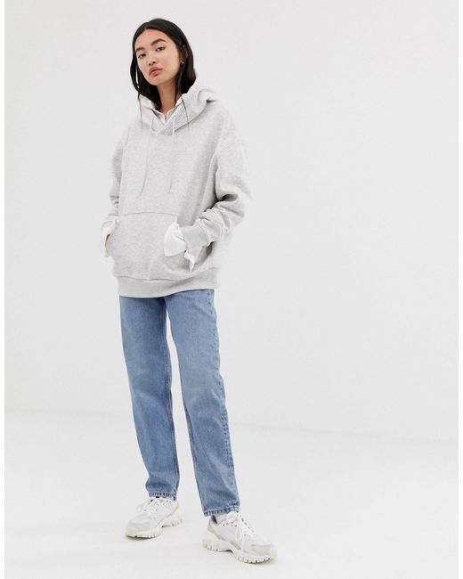 mom jeans with hoodie